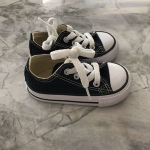 Converse black- baby size 4